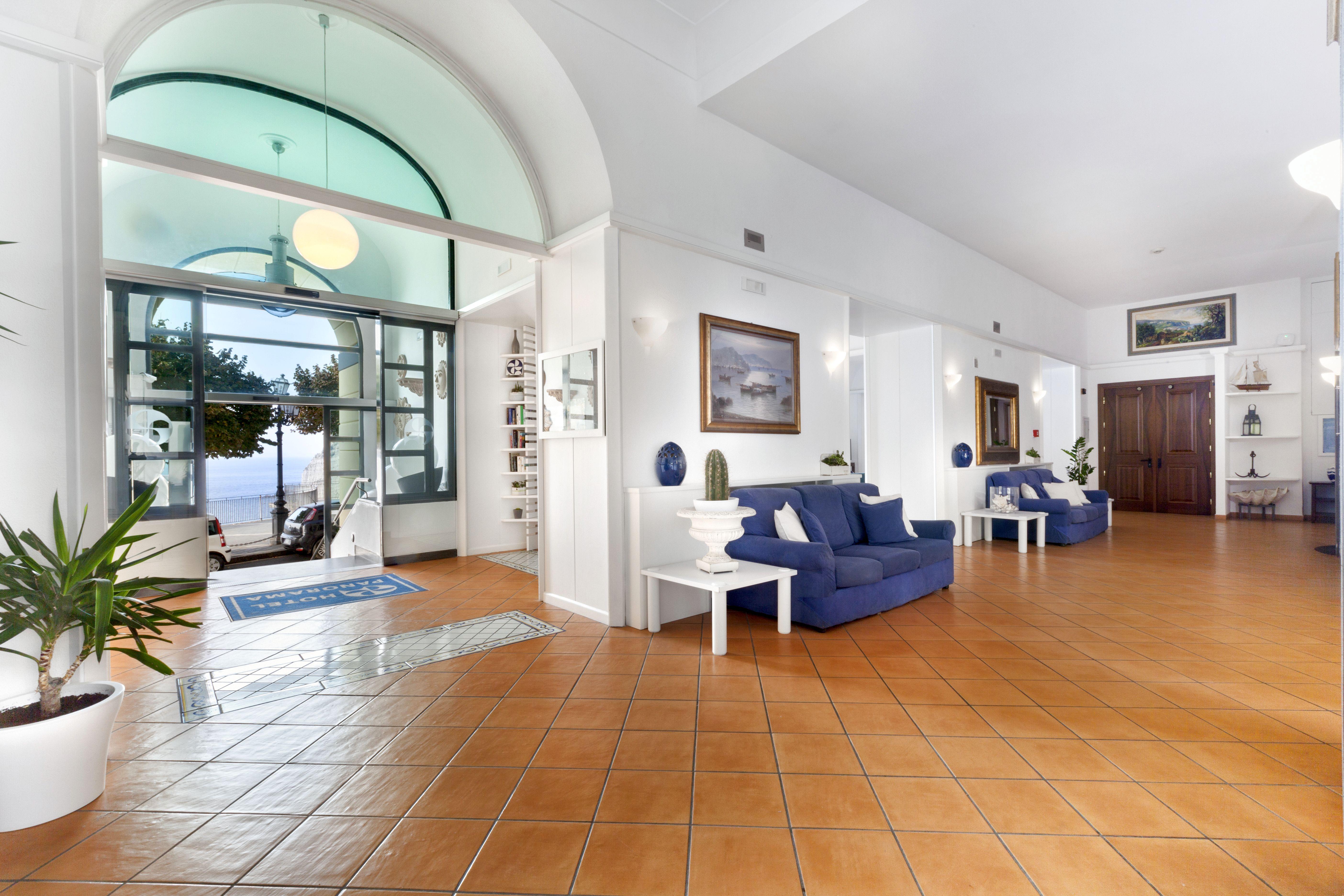 Panorama Palace Hotel Meta Exterior photo